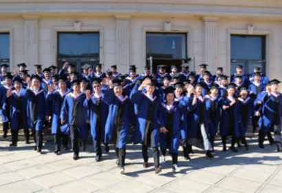 插槽8x插槽视频在线观看